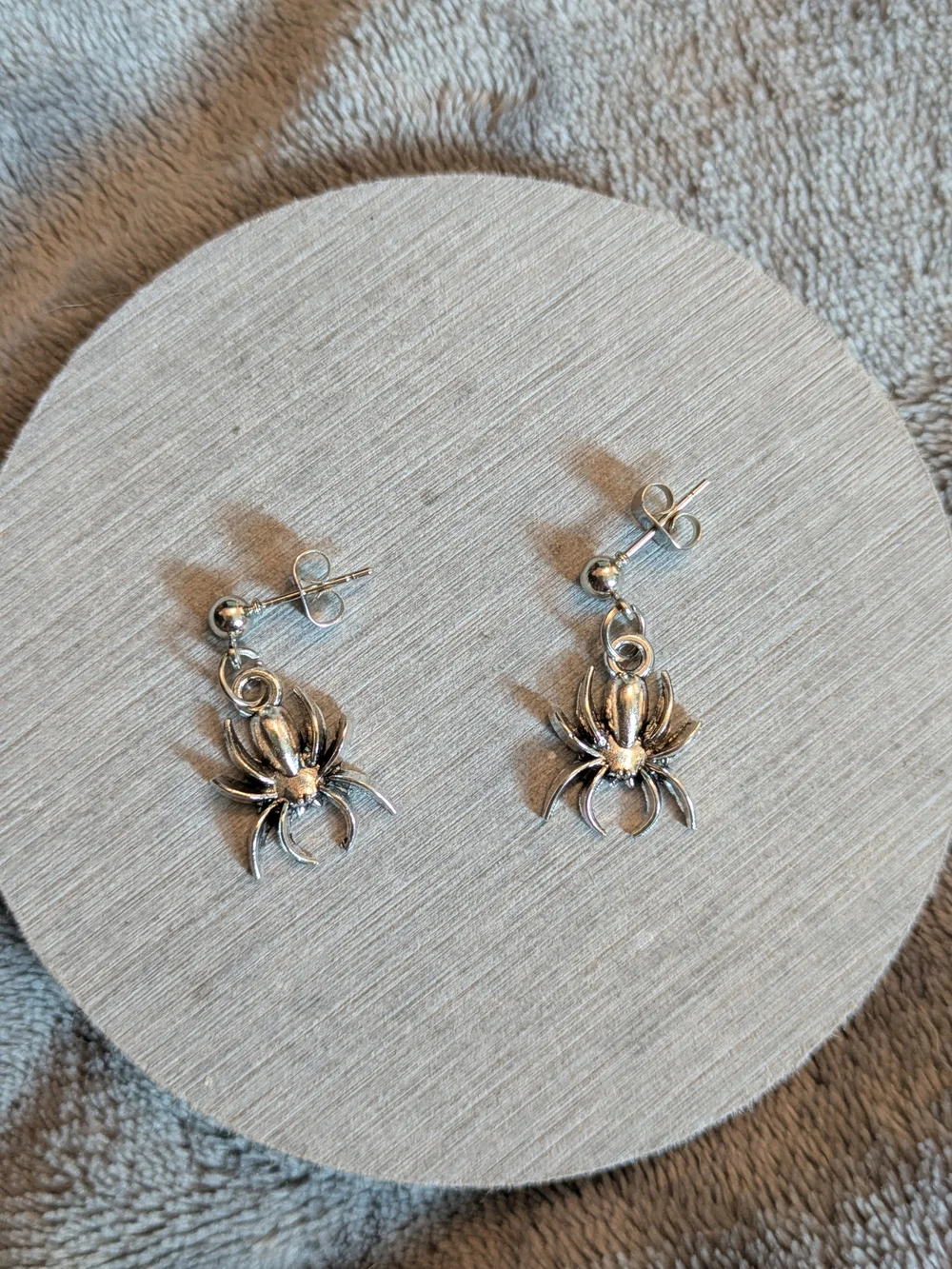 Silver Spider Drop Earrings Studs Halloween Spooky New